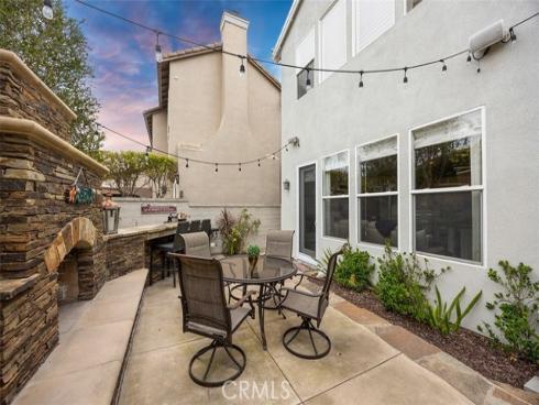 6615 Feather Drive, Huntington Beach, CA