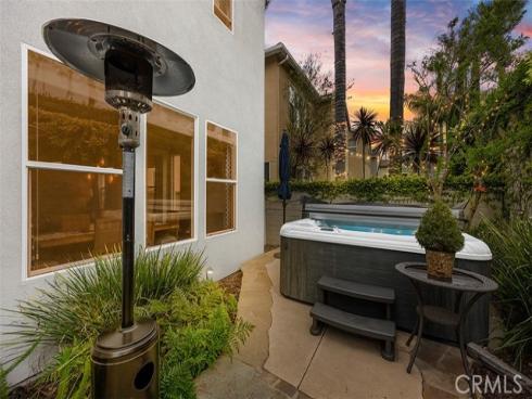 6615 Feather Drive, Huntington Beach, CA