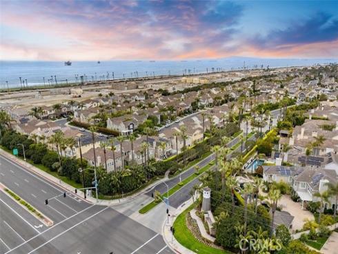 6615 Feather Drive, Huntington Beach, CA