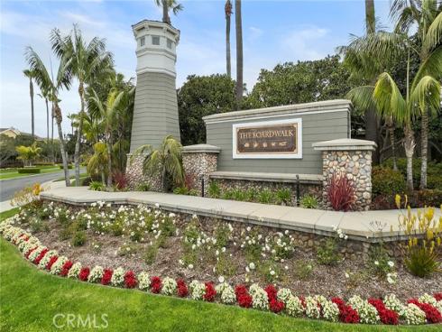 6615 Feather Drive, Huntington Beach, CA
