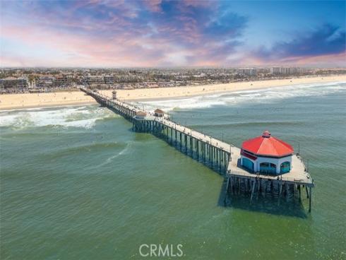 6615 Feather Drive, Huntington Beach, CA