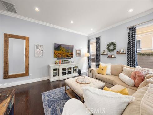 6615 Feather Drive, Huntington Beach, CA