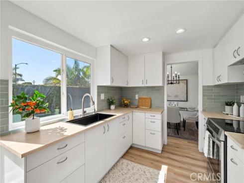 20291 Carlsbad Lane, Huntington Beach, CA