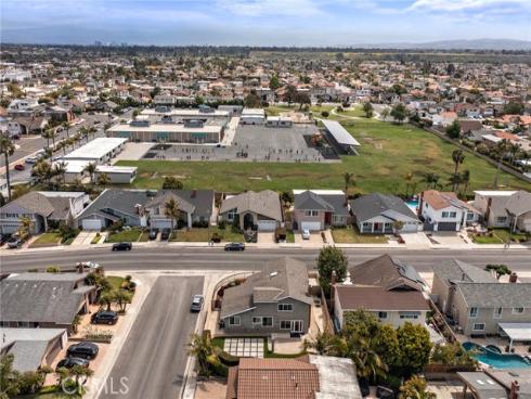 20291 Carlsbad Lane, Huntington Beach, CA