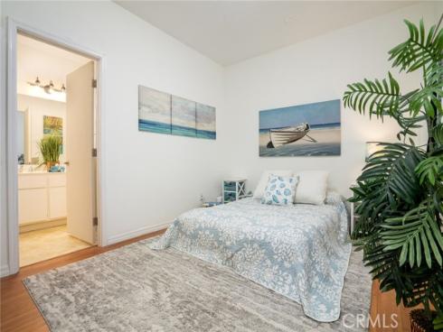 4752 Tiara 103 Drive, Huntington Beach, CA