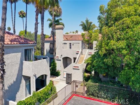 4752 Tiara 103 Drive, Huntington Beach, CA