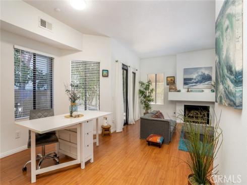 4752 Tiara 103 Drive, Huntington Beach, CA