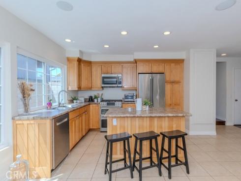 8592 Larkport Drive, Huntington Beach, CA