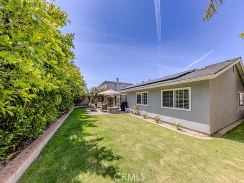 8592 Larkport Drive, Huntington Beach, CA