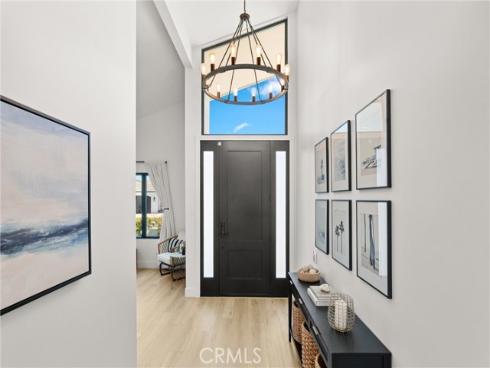 19582 Summer Breeze Lane, Huntington Beach, CA