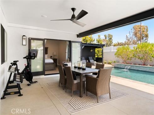 19582 Summer Breeze Lane, Huntington Beach, CA