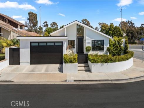 19582 Summer Breeze Lane, Huntington Beach, CA