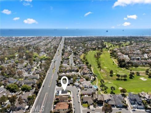 19582 Summer Breeze Lane, Huntington Beach, CA