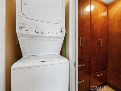 711 Pacific Coast 325 , Huntington Beach, CA