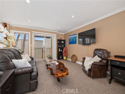 711 Pacific Coast 325 , Huntington Beach, CA