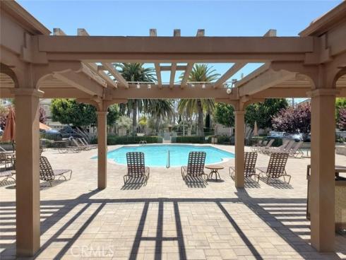 18672 Park Meadow Lane, Huntington Beach, CA