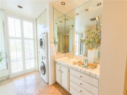 3965 Aladdin Drive, Huntington Beach, CA