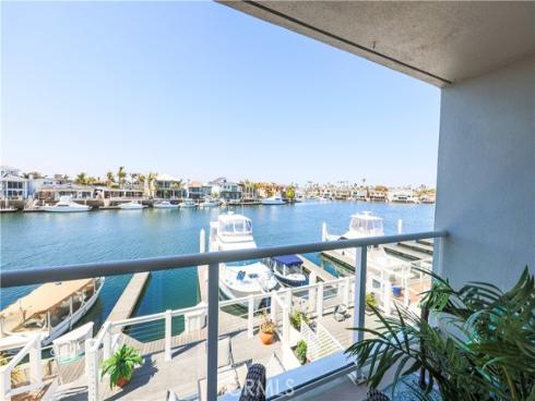 3965  Aladdin   Drive, Huntington Beach, CA