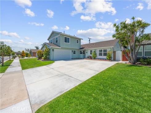 15291 Newcastle Lane, Huntington Beach, CA