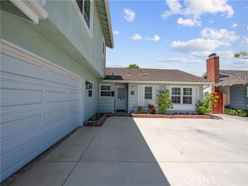 15291 Newcastle Lane, Huntington Beach, CA