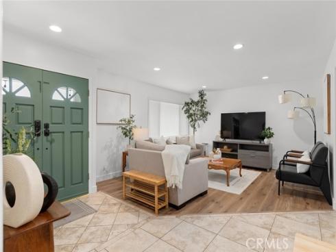 6582 Corrine Circle, Huntington Beach, CA