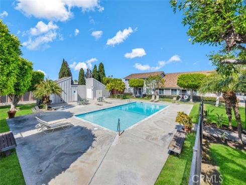 6702 Sun C Drive, Huntington Beach, CA