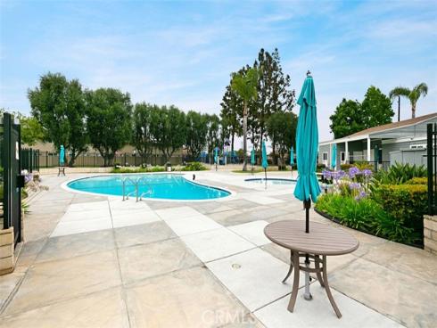 9946 Continental Drive, Huntington Beach, CA