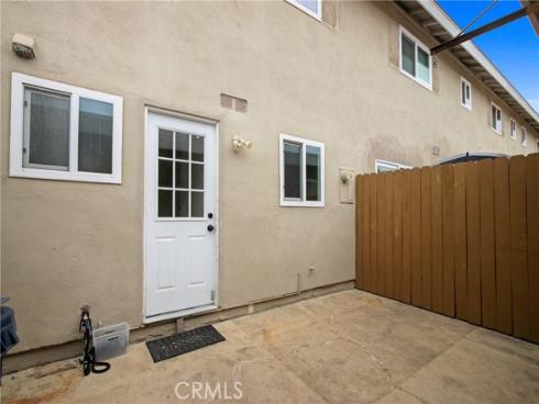 9867 Cornwall Drive, Huntington Beach, CA