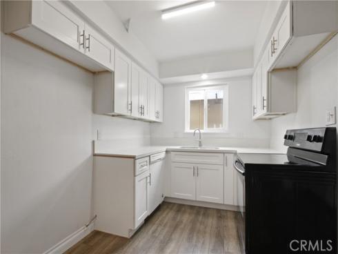 9867 Cornwall Drive, Huntington Beach, CA