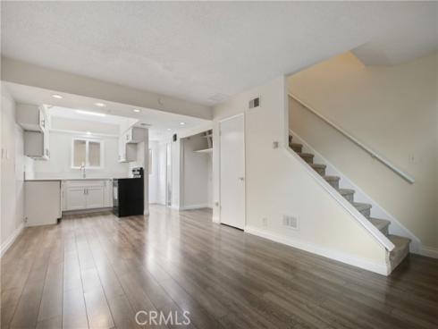 9867 Cornwall Drive, Huntington Beach, CA