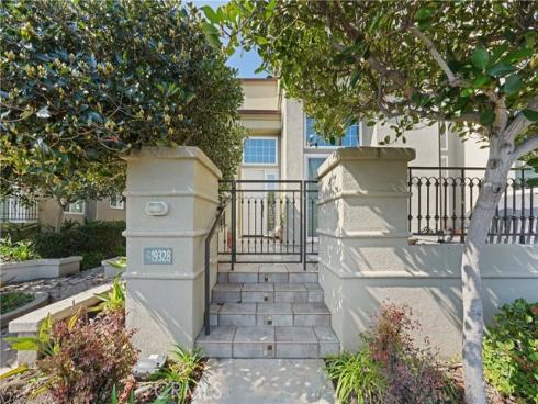 19328 Surfwave Drive, Huntington Beach, CA