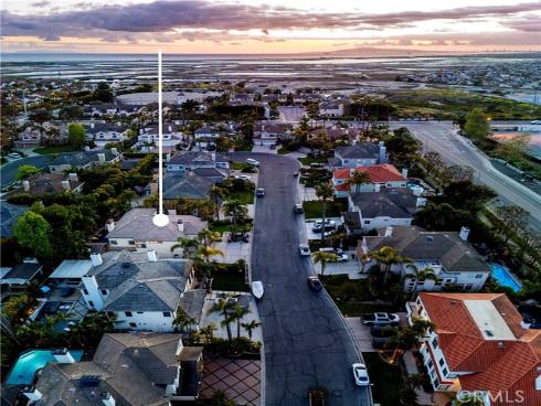 6592  Silverspur   Lane, Huntington Beach, CA