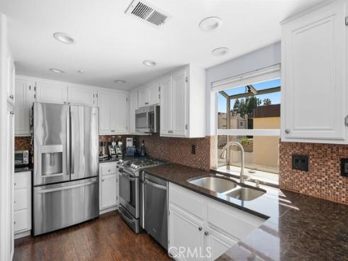 7659 Yorktown Avenue, Huntington Beach, CA