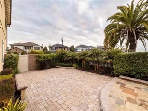 4461 Oceanridge Drive, Huntington Beach, CA