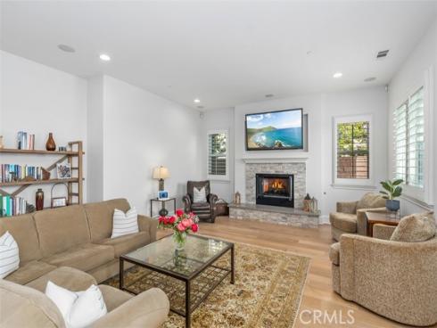 4762 Oceanridge Drive , Huntington Beach, CA