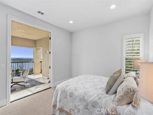 4762 Oceanridge Drive , Huntington Beach, CA