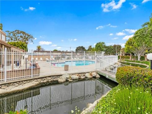 16512 Blackbeard Lane 102 , Huntington Beach, CA