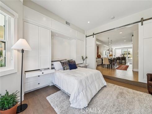 423 10th Street, Huntington Beach, CA