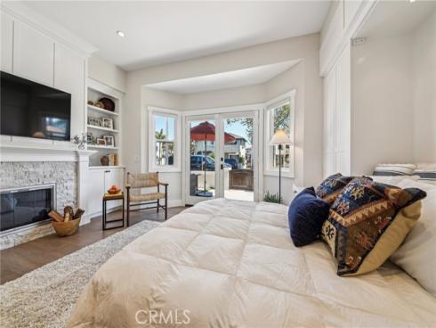 423 10th Street, Huntington Beach, CA