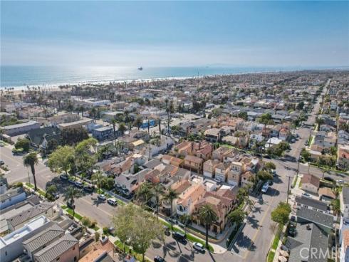 423 10th Street, Huntington Beach, CA