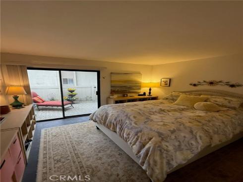 8566 Fallbrook C704B Circle, Huntington Beach, CA