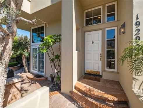 19292 Sawgrass Lane, Huntington Beach, CA