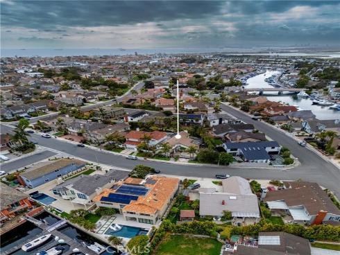 16251 Sundancer Lane, Huntington Beach, CA