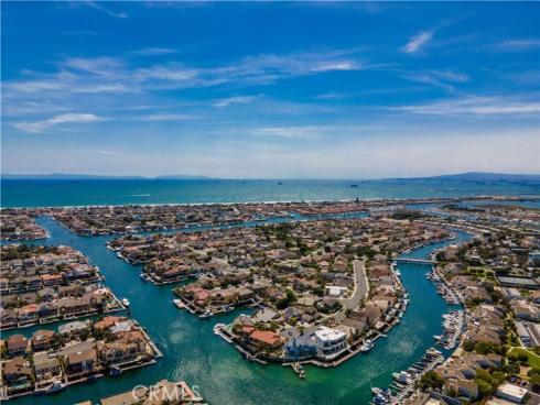 16251 Sundancer Lane, Huntington Beach, CA