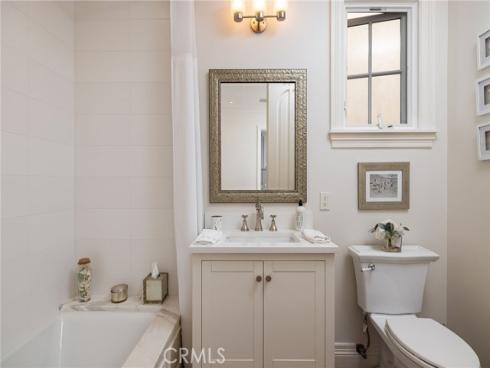 427 10th Street, Huntington Beach, CA