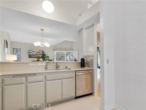 7402  Yellowtail  204  Drive, Huntington Beach, CA