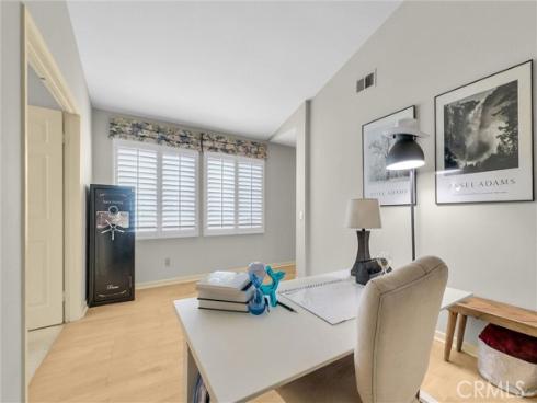 7402  Yellowtail  204  Drive, Huntington Beach, CA