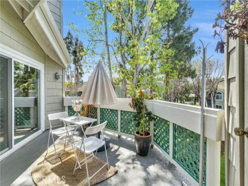 7402  Yellowtail  204  Drive, Huntington Beach, CA