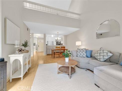 7402  Yellowtail  204  Drive, Huntington Beach, CA