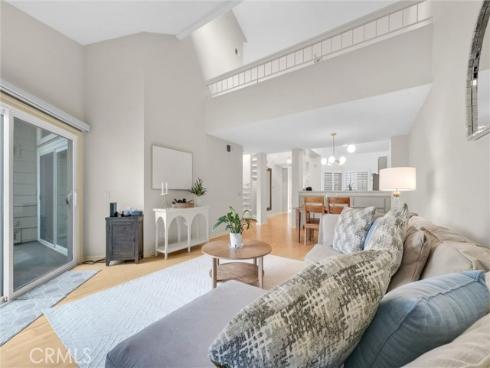 7402  Yellowtail  204  Drive, Huntington Beach, CA